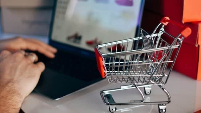 Meningkatkan Pengalaman Belanja Pelanggan dengan Jasa Pembuatan Website E-Commerce